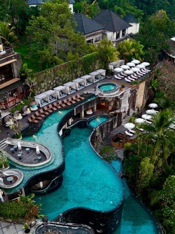 Wanna Jungle Pool & Bar
